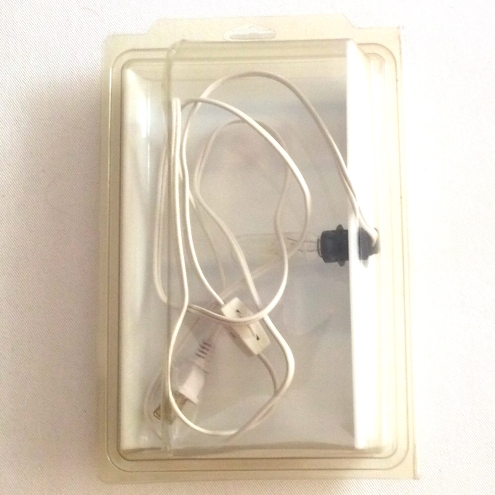 Embossing Light Table - White - Picture 2 of 9